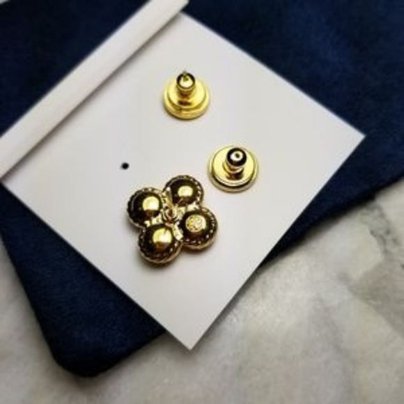 Tory Burch Rope Clover Pearl Stud Earrings - Picture 2 of 3
